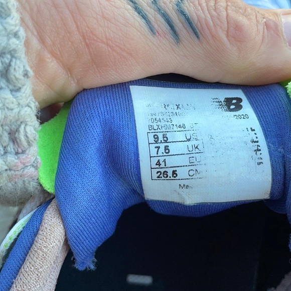 New balance running shoes size 9.5 - Picture 6 of 8